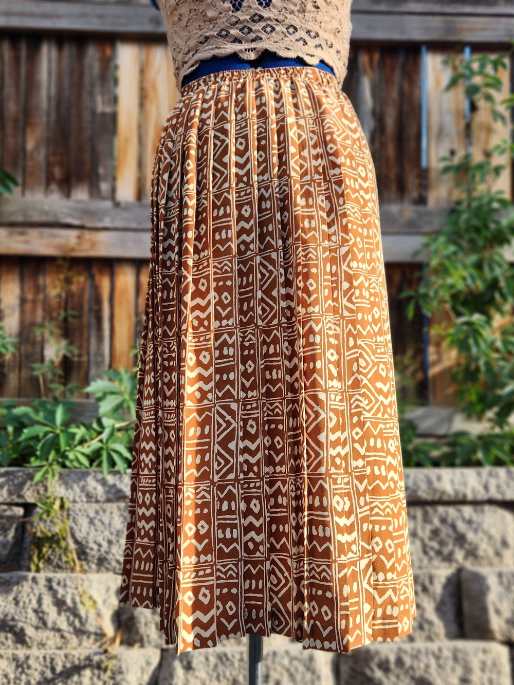 Vintage Leslie Fay Tribal Print Pleated Midi Skirt